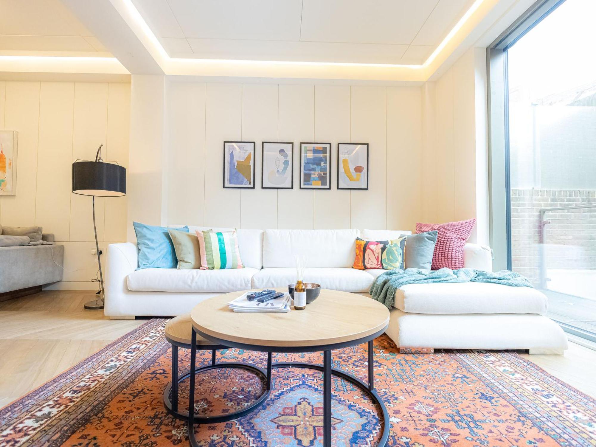 Modern Deluxe Five Bedroom House Near Chalk Farm Station By Belvilla London Exterior photo